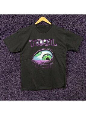 Tool All Seeing Eye T-shirt size large